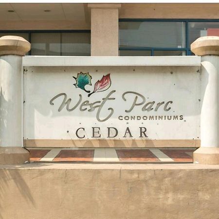 Westparc Cedar Alabang Hotel Muntinlupa City Exterior foto